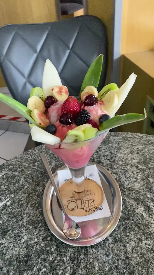 BookNoFees: Restorāns – Eiscafé Rialto – Fröndenberg – Eiscafé Rialto, foto 3