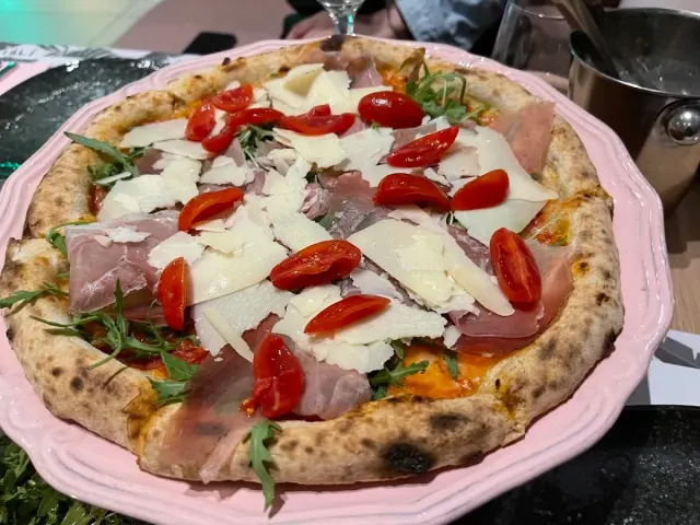 BookNoFees: Restorāns – ETIEN PIZZA BAR – Athens – ETIEN PIZZA BAR, foto 2