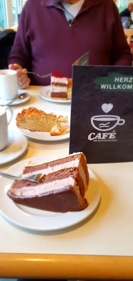 BookNoFees: Restorāns – Café am Rothaarsteig – Brilon – Kafejnīca „Café am Rothaarsteig”, foto 3