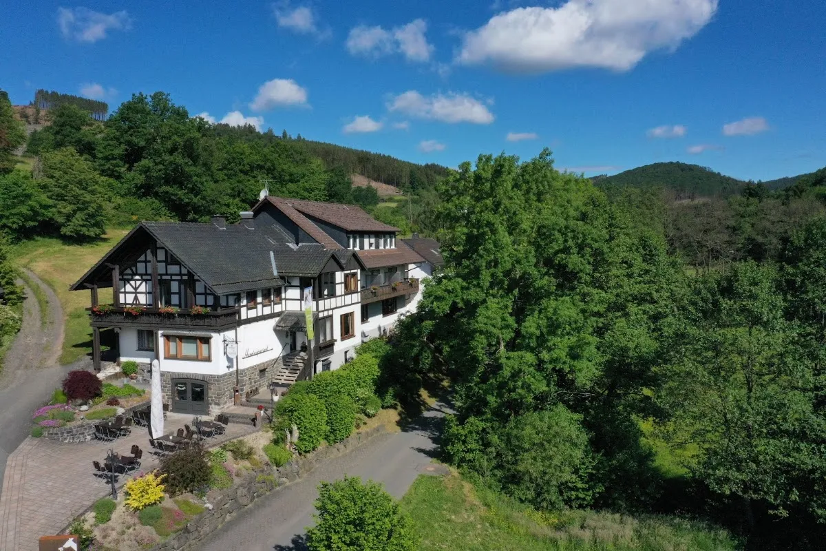 BookNoFees: Restorāns – Landhotel Liesetal – Hallenberg – Landhotel Liesetal, foto 1
