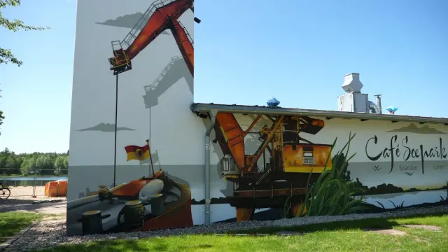 BookNoFees: Restorāns – Cafe Seepark – Lünen – Kafejnīca „Seepark“, foto 3