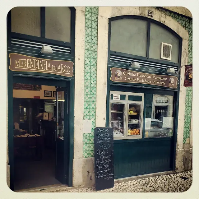 BookNoFees: Restorāns – Merendinha do Arco – Lisbon – „Arco“ uzkodas, foto 3