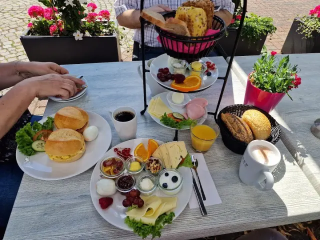BookNoFees: Maiznīca – Bäckerei & Konditorei Klapp – Ense – Maizes un konditorejas izstrādājumu veikals „Klapp“, foto 3