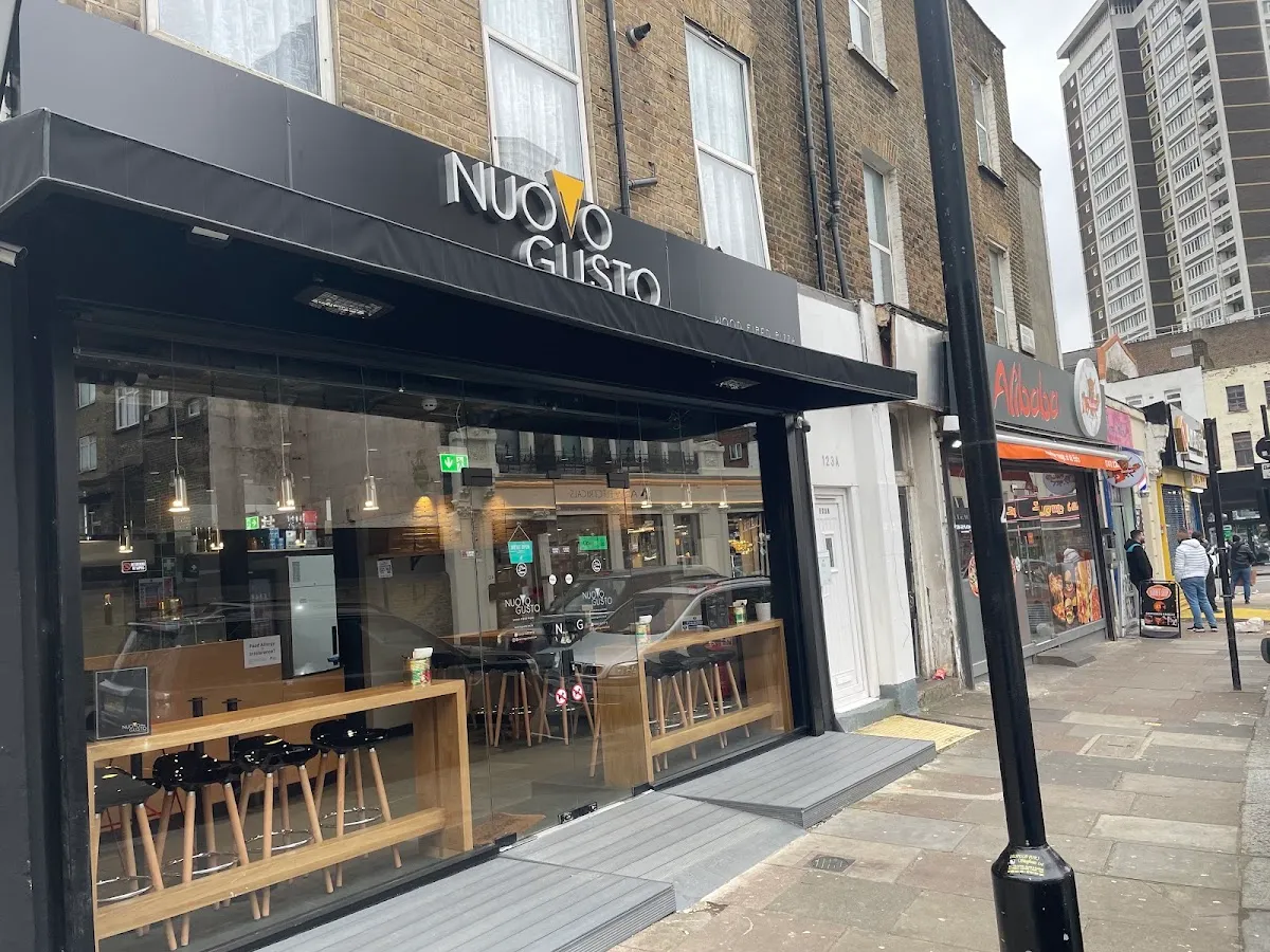 BookNoFees: Uzkodu bārs – Delta Pizza – London – „Delta Pizza“, foto 1