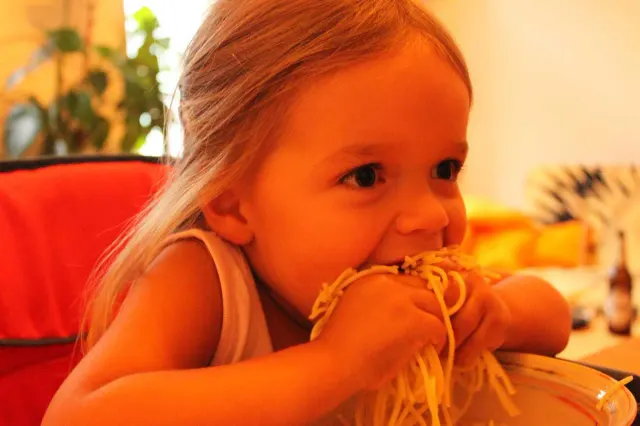 BookNoFees: Restorāns – Pasta Laden – Berlin – Makaronu veikals, foto 3