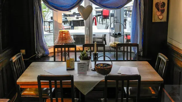 BookNoFees: Restorāns – Im Wilden Mann – Soest – „Mežonīgais vīrs“, foto 2