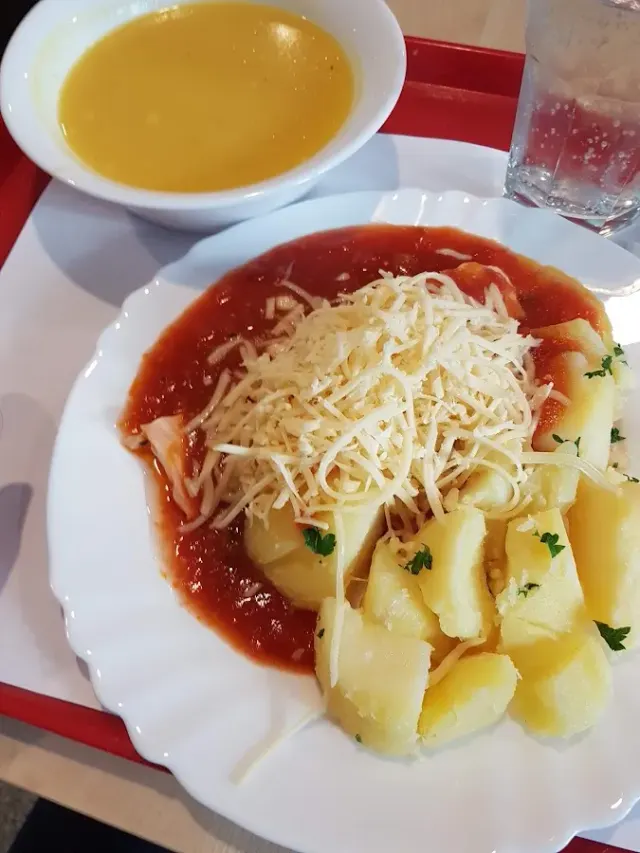 BookNoFees: Restorāns – City Cantina Square – Bratislava – City Cantina laukums, foto 2