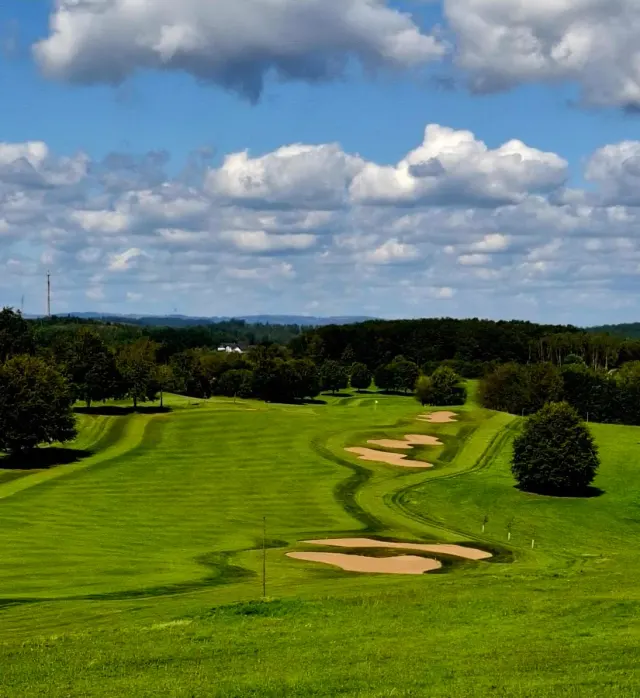 BookNoFees: Restorāns – Golfclub Siegen-Olpe Birdie Lounge – Wenden – Siegen-Olpe golfa klubs „Birdie Lounge“, foto 3
