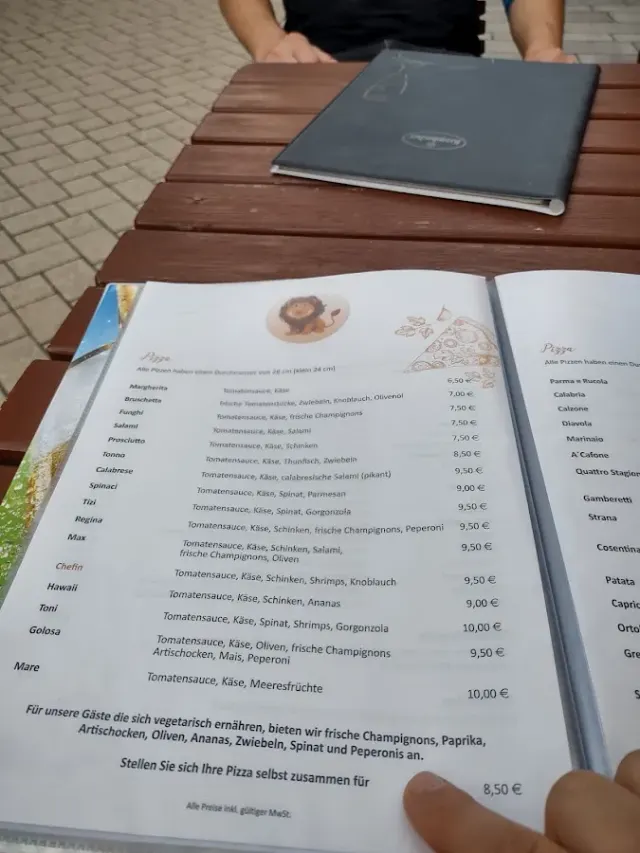 BookNoFees: Restorāns – Gaststätte Zum Löwen – Attendorn – Krodziņš „Zum Löwen“, foto 2