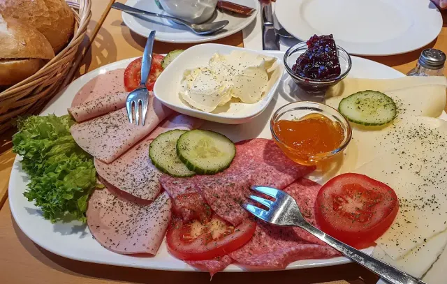 BookNoFees: Maiznīca – Krumkamp Bäckerei und Konditorei – Werne – Krumkamp maizes un konditorejas ceptuve, foto 3