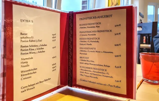 BookNoFees: Maiznīca – Krumkamp Bäckerei und Konditorei – Werne – Krumkamp maizes un konditorejas ceptuve, foto 2