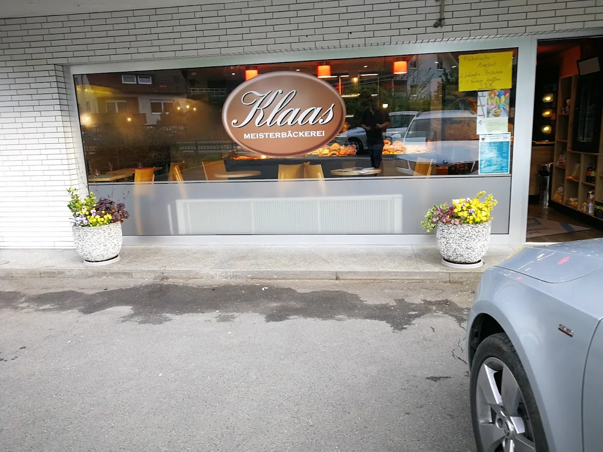 BookNoFees: Maiznīca – Klaas GmbH (Bäckerei & Café) – Freudenberg – Klaas GmbH (maizes ceptuve un kafejnīca), foto 1