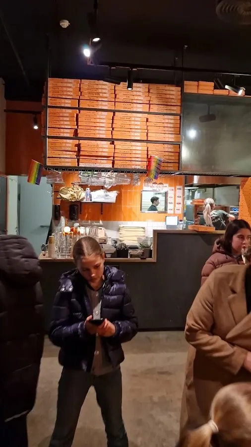 BookNoFees: Uzkodu bārs – Digg Pizza – Oslo – Digg Pizza, foto 3
