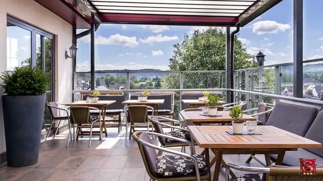 BookNoFees: Restorāns – Hotel-Restaurant Gasthof Steinhoff – Finnentrop – Viesnīca-restorāns „Gasthof Steinhoff“, foto 3