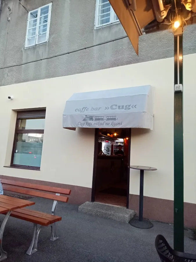 BookNoFees: Kafejnīca – Cug – Zagreb – Lai nogrieztu, foto 1