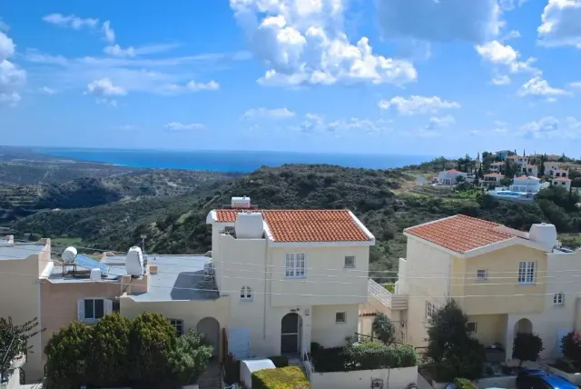 BookNoFees: brīvdienu māja, Pissouri – Villa „Sunshine“