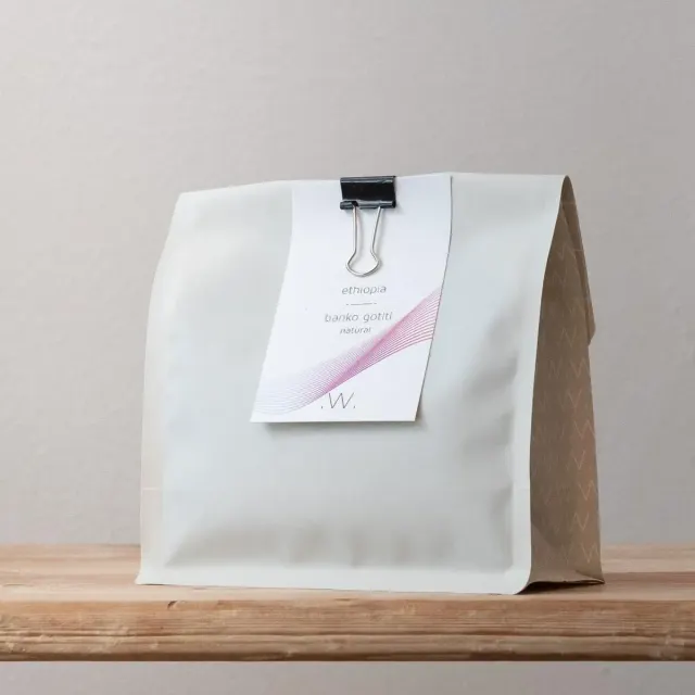 BookNoFees: Kafejnīca – White Label Coffee – Amsterdam – „White Label“ kafija, foto 3