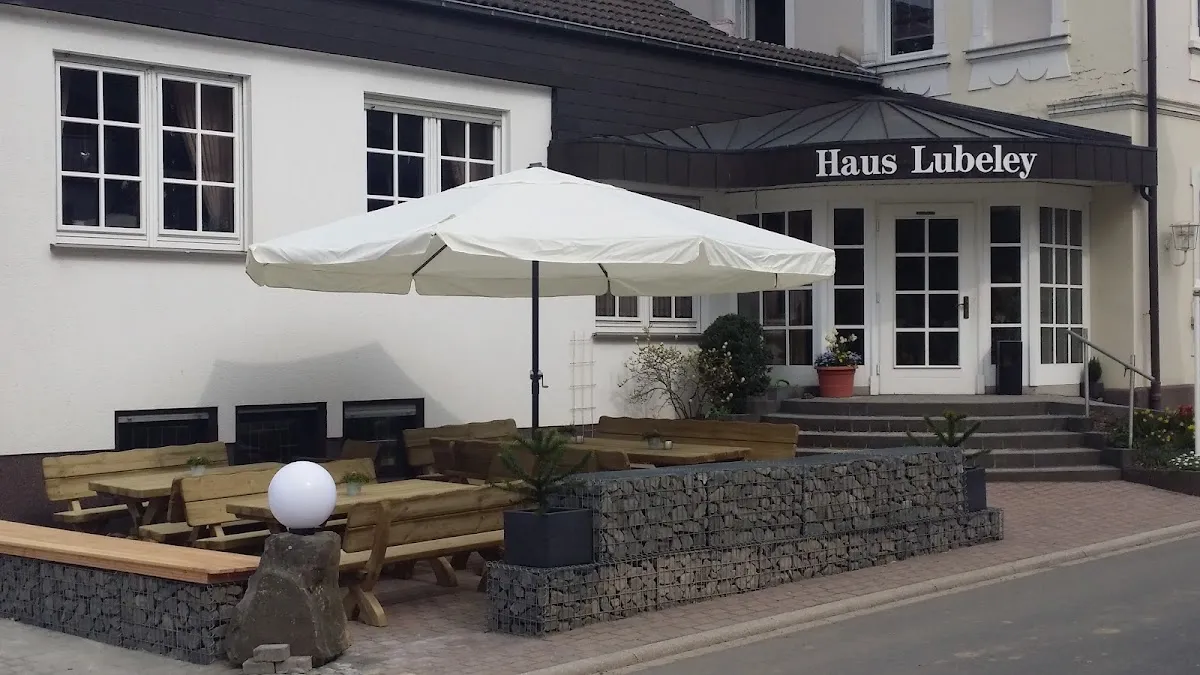 BookNoFees: Restorāns – Haus Lubely – Finnentrop – Lubely nams, foto 1