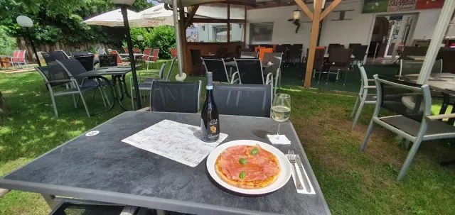 BookNoFees: Restorāns – La Terazza Pizzeria – Kamen – Pizzerija „La Terazza“, foto 3
