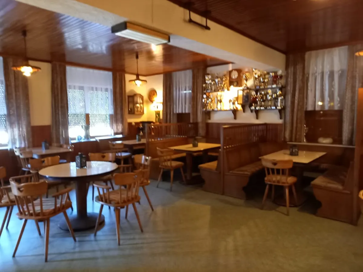 BookNoFees: Restorāns – Gasthof zum Bahnhof – Bad Berleburg – Viesnīca „Zum Bahnhof“, foto 1