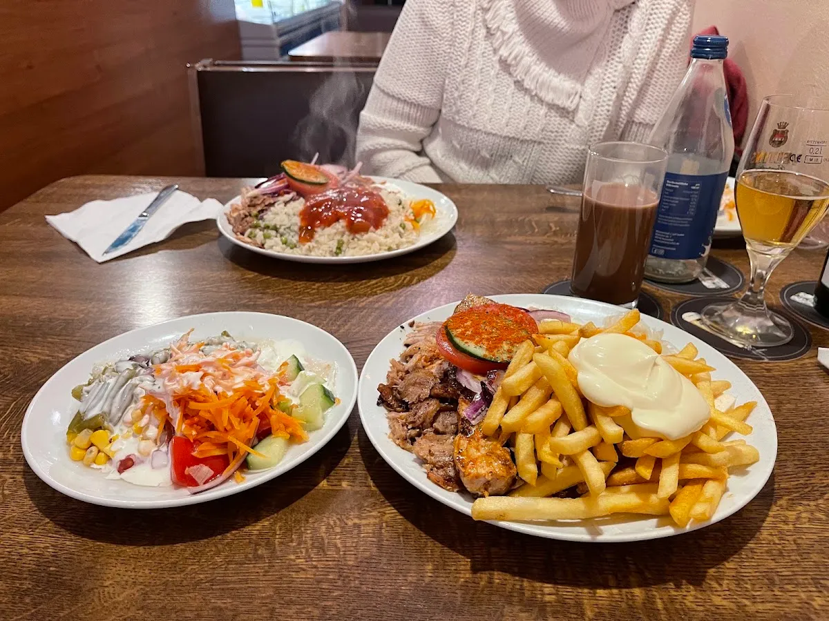 BookNoFees: Restorāns – Gaststätte Lesvos Grill – Sundern – Restorāns „Lesvos Grill”, foto 1