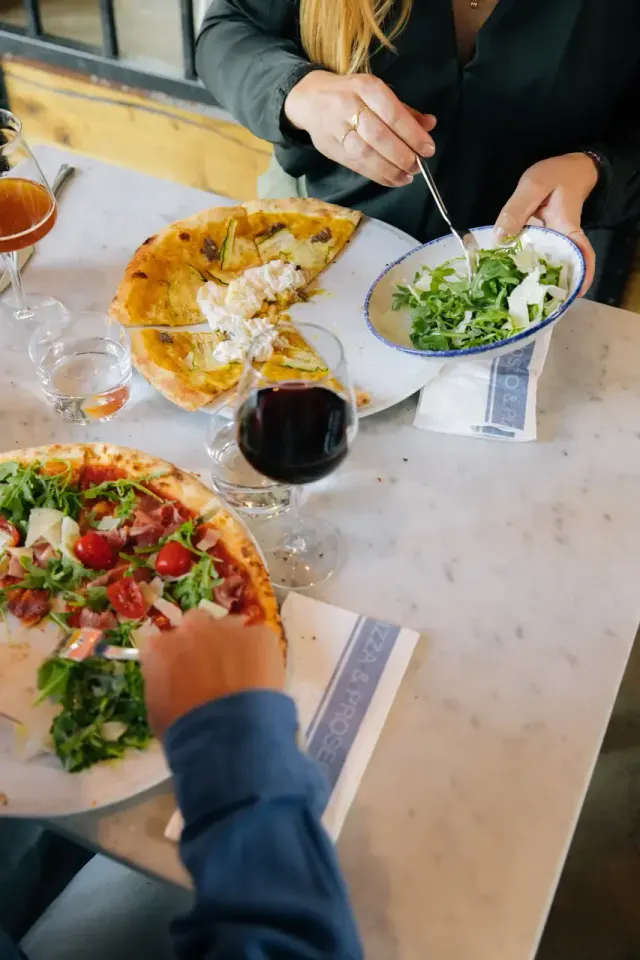 BookNoFees: Restorāns – De Pizzabakkers – Amsterdam – Picas cepēji, foto 2