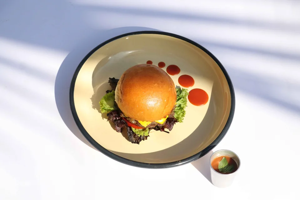 BookNoFees: Piemēra fotoattēls: Burgers
